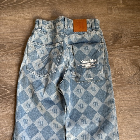 NEW NANUSHKA Zoey logo-print high-rise kick-flare jeans - Picture 13 of 15